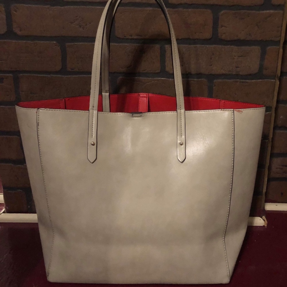 GAP tote